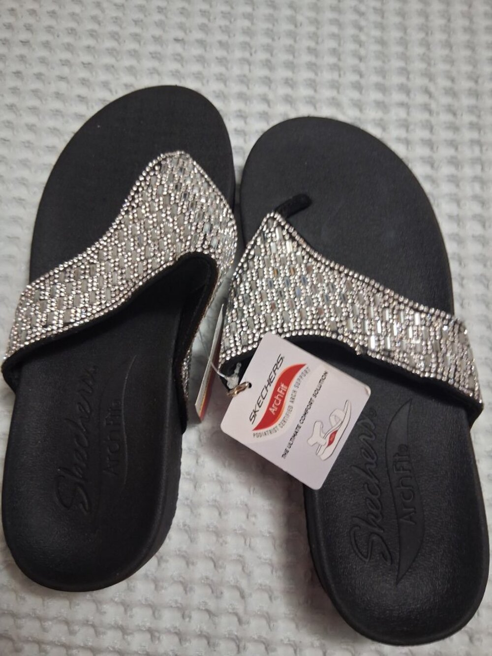 Sketchers Archfit Women's Wedge Flipflop-BRAND NEW WITH TAGS